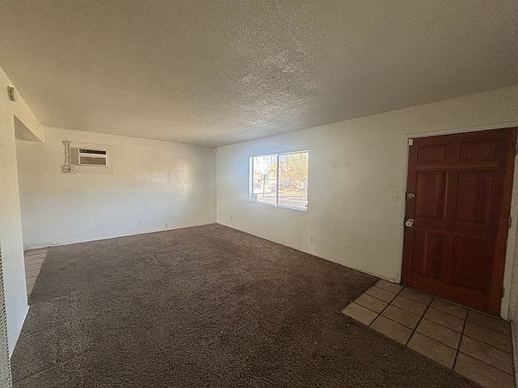 3rd image of 701 E Oakland Ave