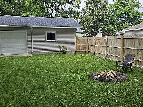2nd image of 519 Dakota Ave