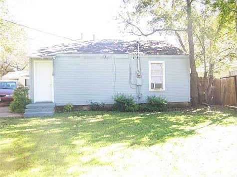 3rd image of 5064 Lyndon Dr