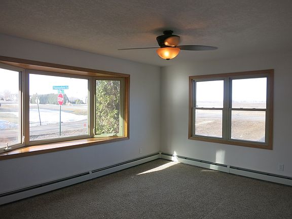 4th image of 614 Youngerberg Ln