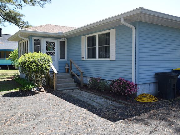 3rd image of 5310 Cedar Dr