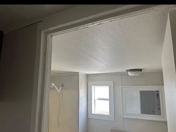 5th image of 205 S 3rd St #19