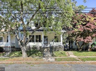 2730 Banks St, Harrisburg, PA 17103