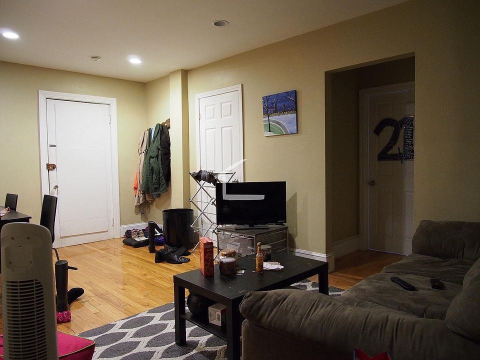 1st image of 315 Saint Paul St #01CA