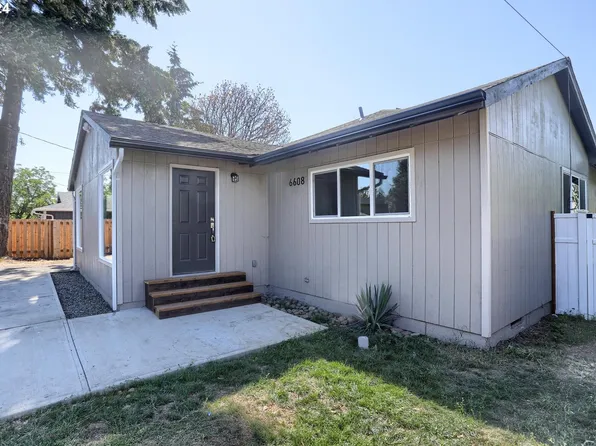 6608 SE Clatsop St, Portland, OR 97206