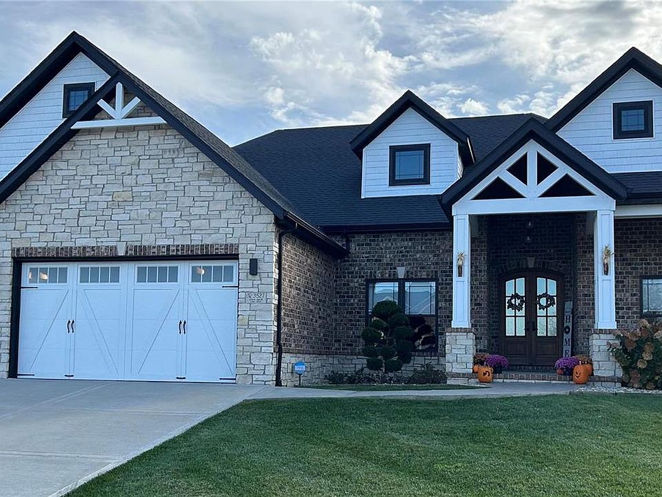 1st image of 3527 S Arbor Lake Dr