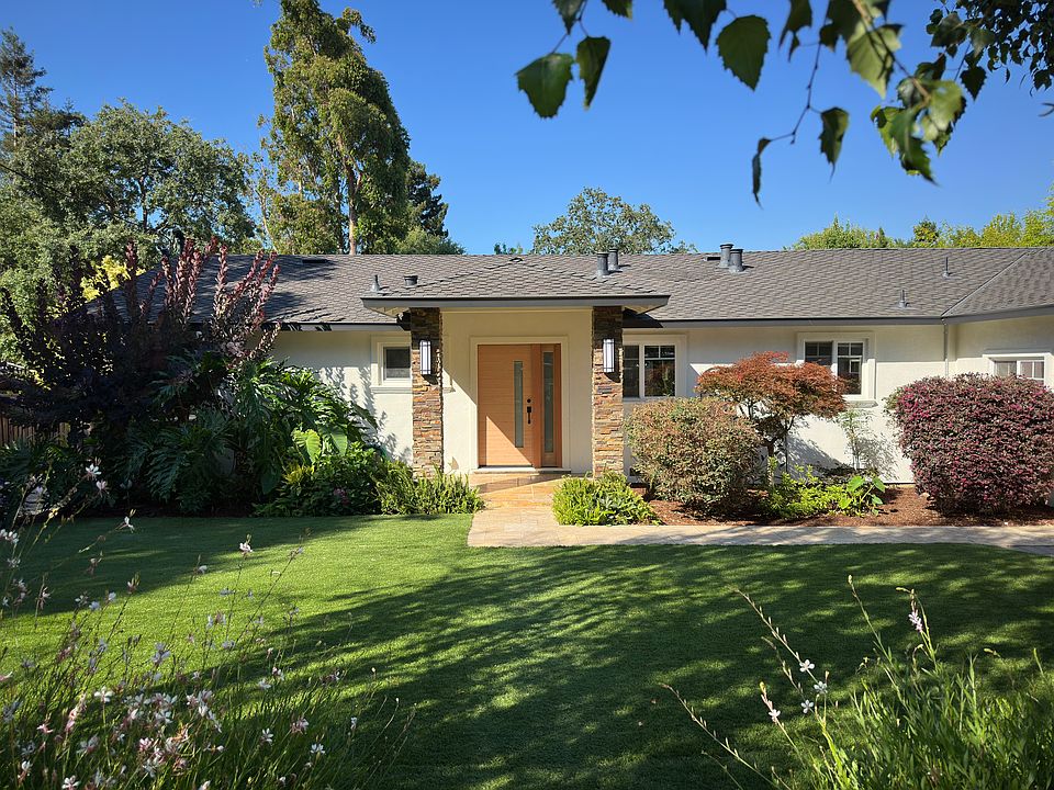 1st image of 436 Knoll Dr