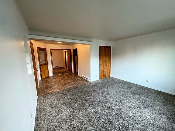 3rd image of 1806 W Pacific Ave APT 6