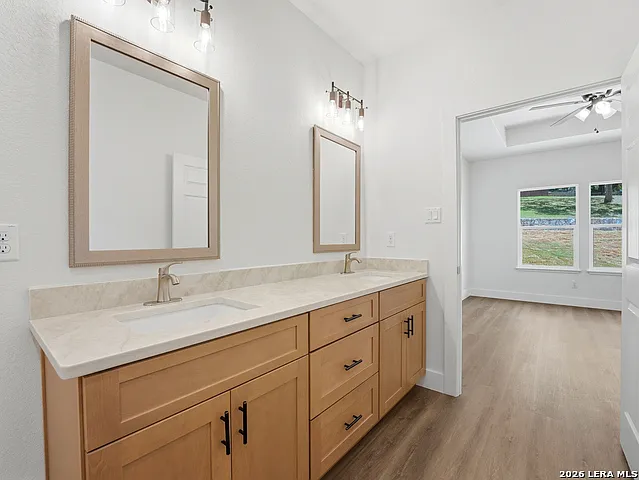 609 Elm St — Photo 27