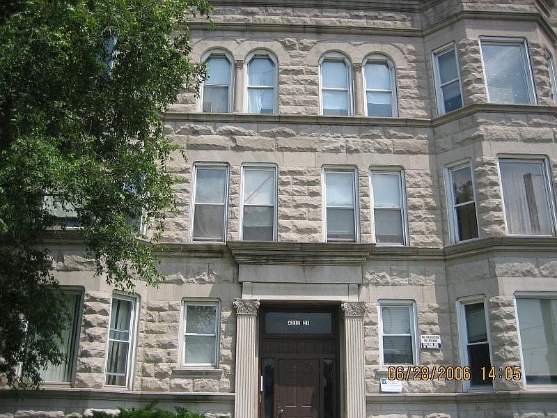 1st image of 4221 S Ellis Ave #1S