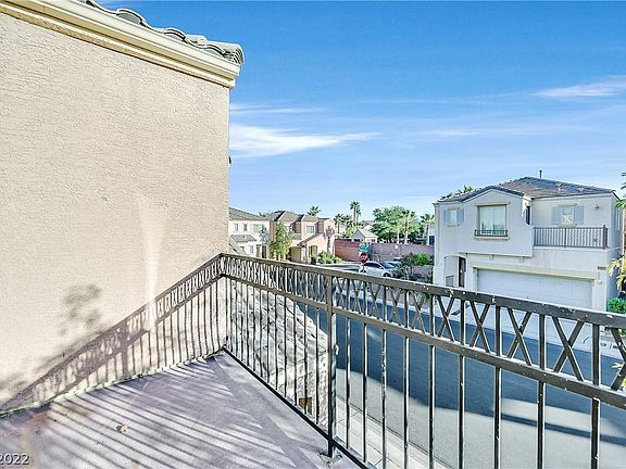 5th image of 6638 Dunraven Ave