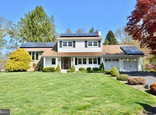 2 Harrison Ln, Princeton Junction, NJ 08550