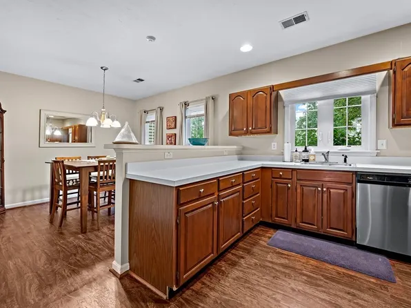 258 Allerton Commons Ln #258, Braintree, MA 02184