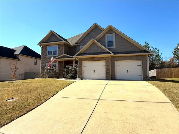 26 Springwood Dr, Phenix City, AL 36870