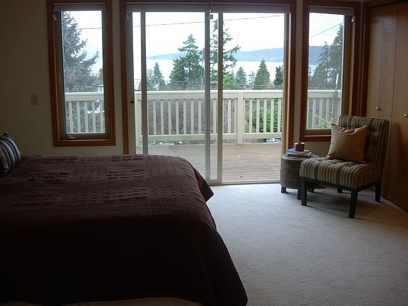 Master,Deck and View