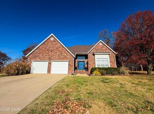 111 Briarbrook Dr, Carl Junction, MO 64834