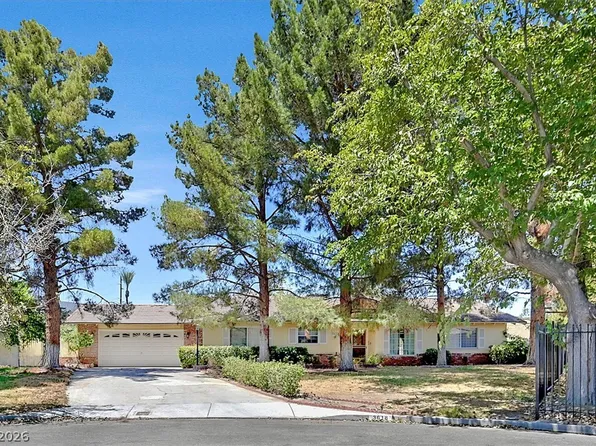 3618 Fieldcrest Rd, Las Vegas, NV 89121