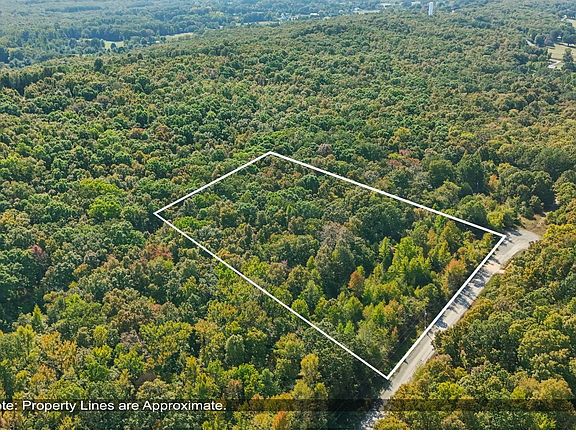 4th image of 70 W Arapaho Trl