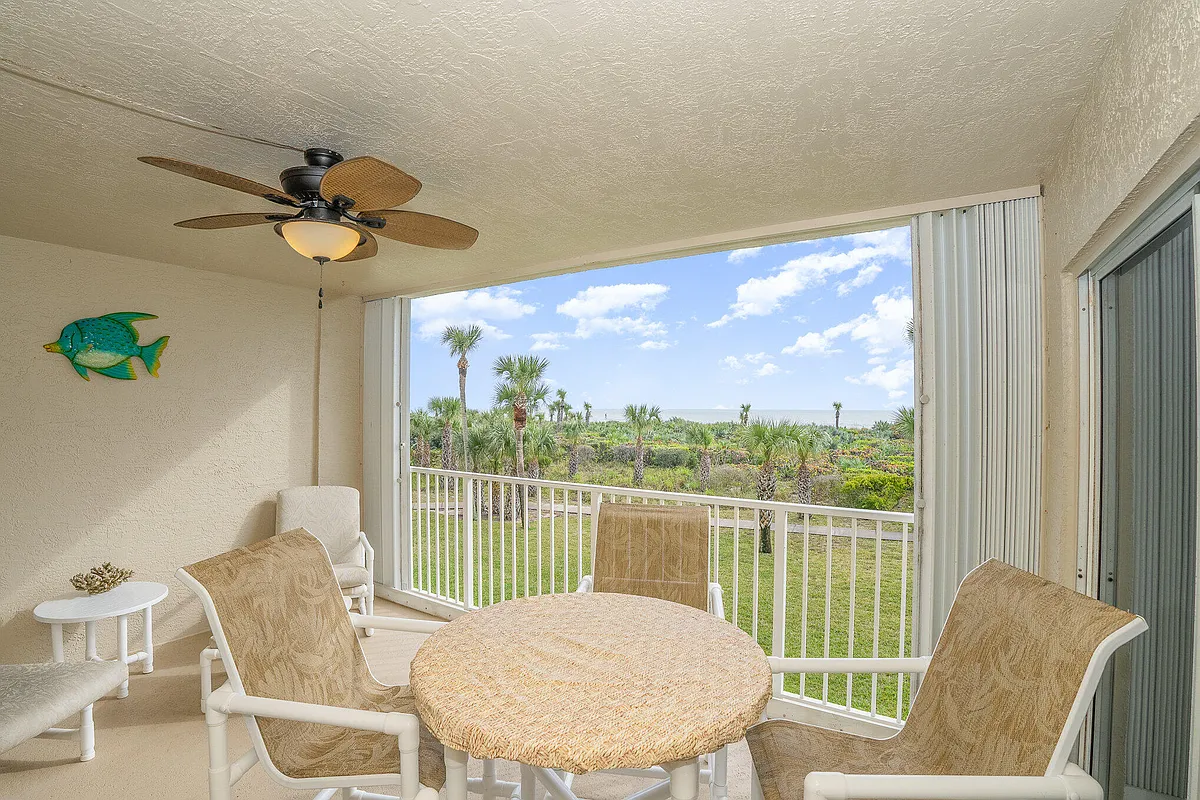 Building Photo - 609 Shorewood Dr #203