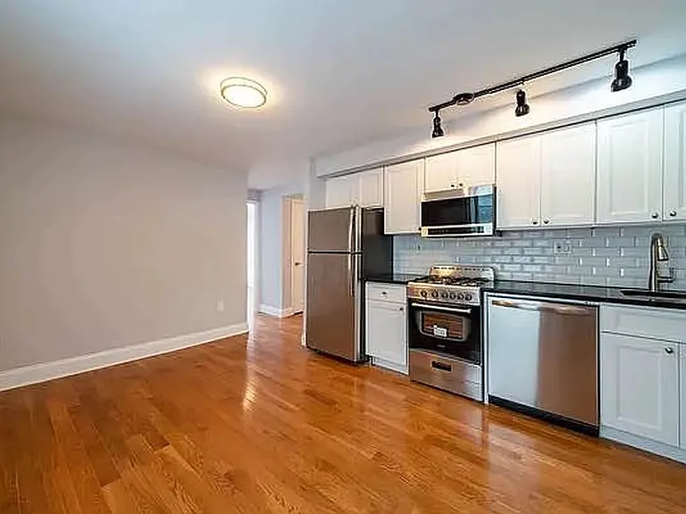 93 Avenue B #2A — Photo 3