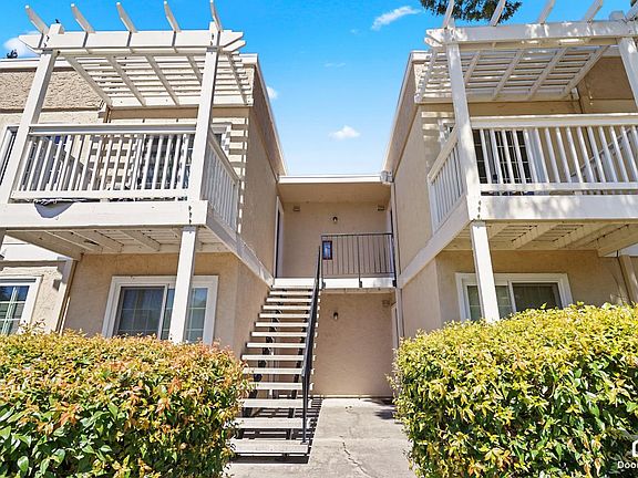 2nd image of 330 Sierra Vista Ave Unit 16
