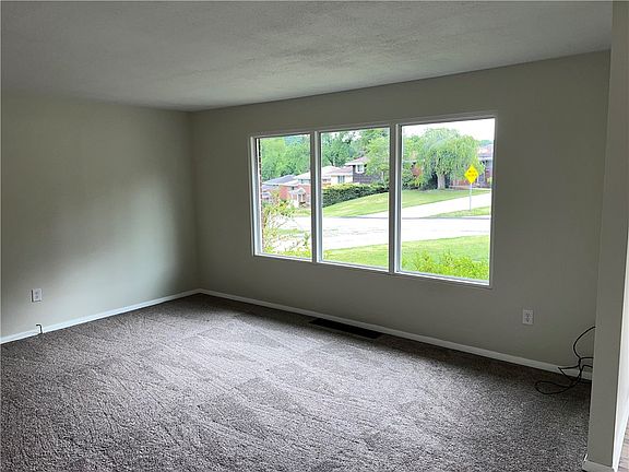 3rd image of 2765 Hastings Dr