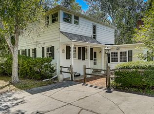 509 E Spooner Rd, Milwaukee, WI 53217