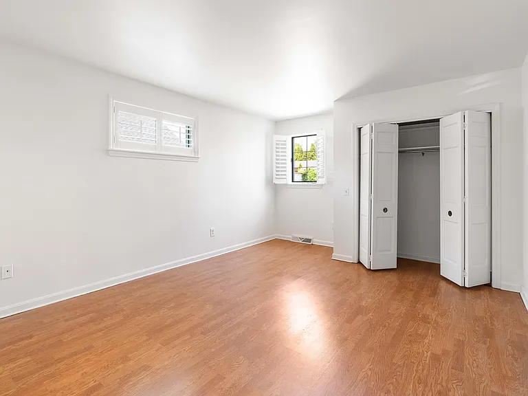 101 Roseneath Ave — Photo 10