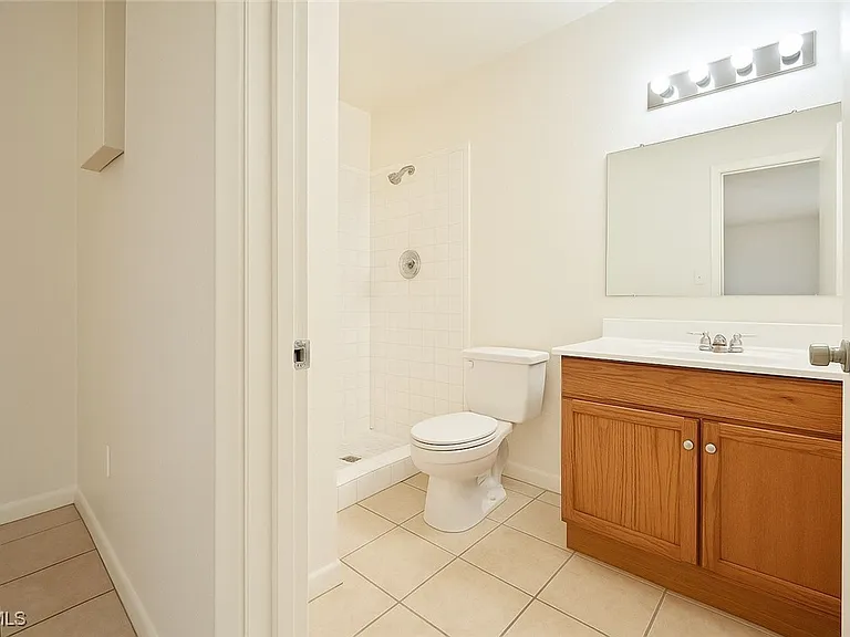 2105 Canal St #6 — Photo 11
