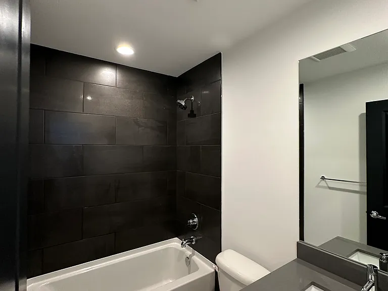 2705 E Yesler Way #A — Photo 9