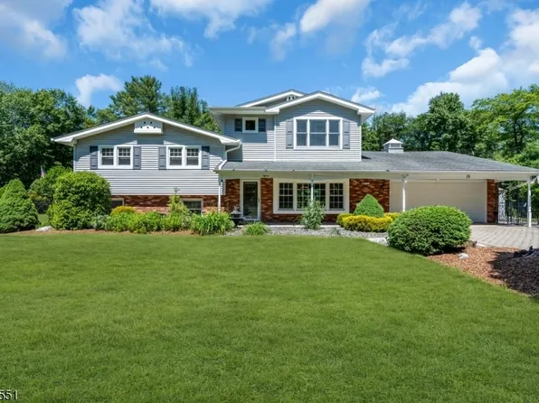 15 Timber Ln, West Milford Twp., NJ 07435