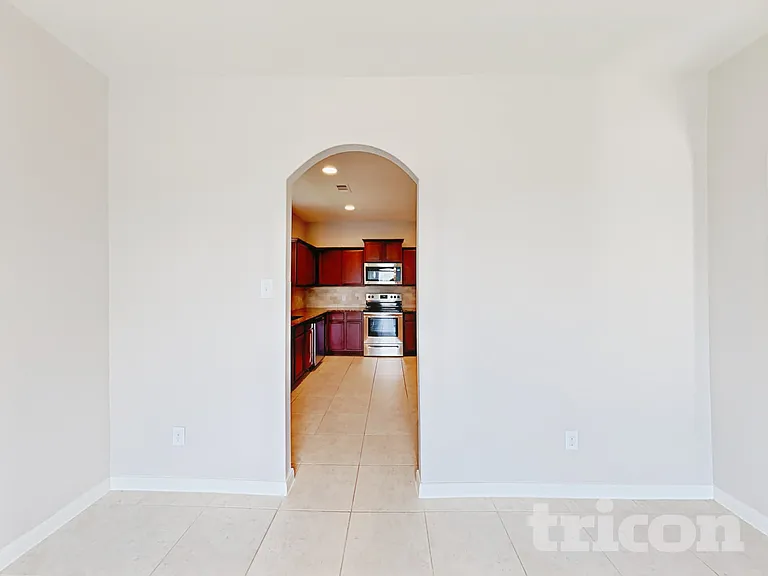 2312 Redbud Dr — Photo 7