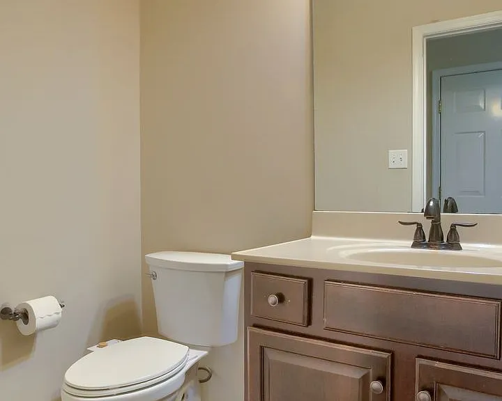 690 Stoverdale Rd — Photo 11