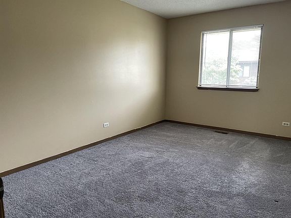 5th image of 1703 De Forest Ln