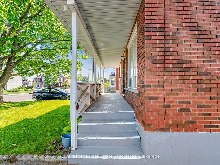 22 Saint James St #A — Photo 6