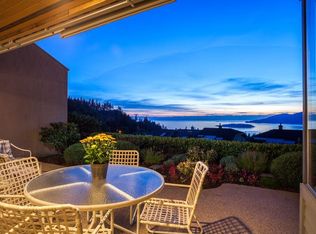 5446 Meadfeild Ln, West Vancouver, BC V7W3G3