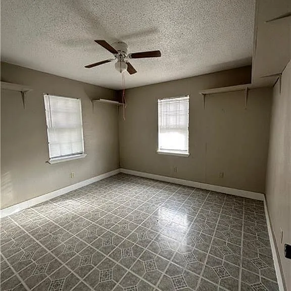 126 N Pine St — Photo 7