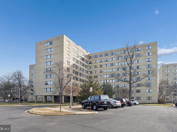 2nd image of 6621 Wakefield Dr APT 713