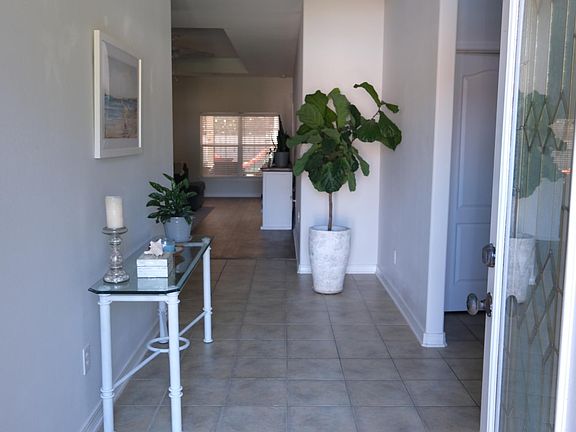 3rd image of 4949 Vizcaya Dr