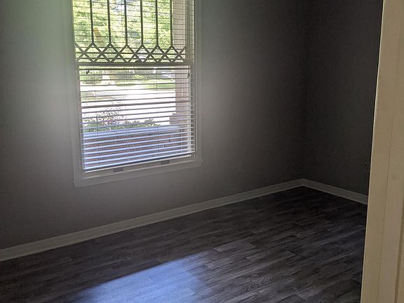 5th image of 2328 Poplar Springs Dr