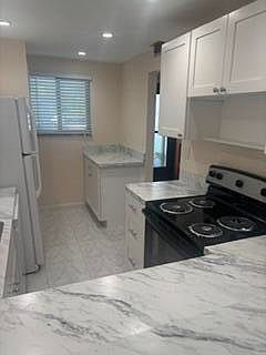 4th image of 5403 SE Miles Grant Road #H108