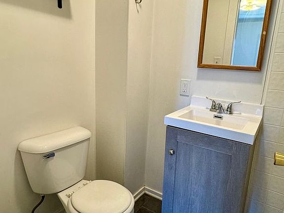5th image of 451 4th St NW #2