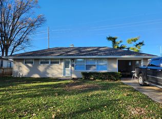 3209 Saxony Rd, Springfield, IL 62703