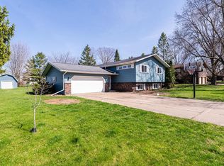 421 Bluebird Ln, Marshfield, WI 54449