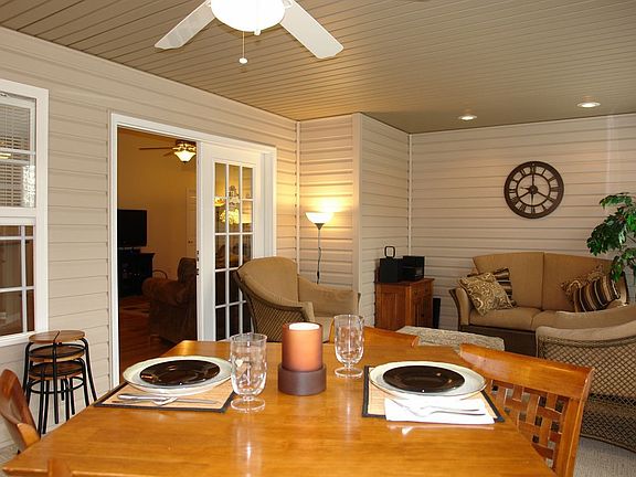 Versatile sunroom