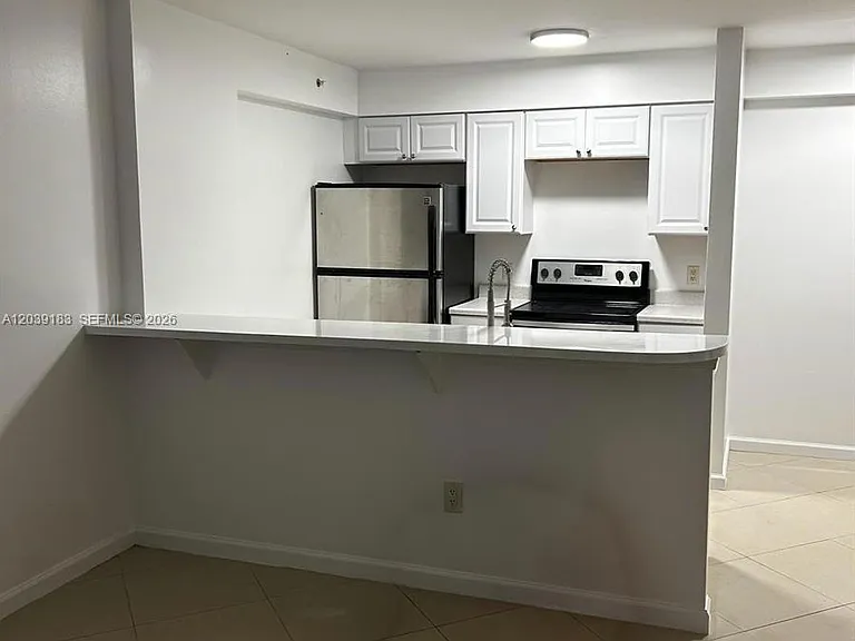 410 S Park Rd #1104 — Photo 1