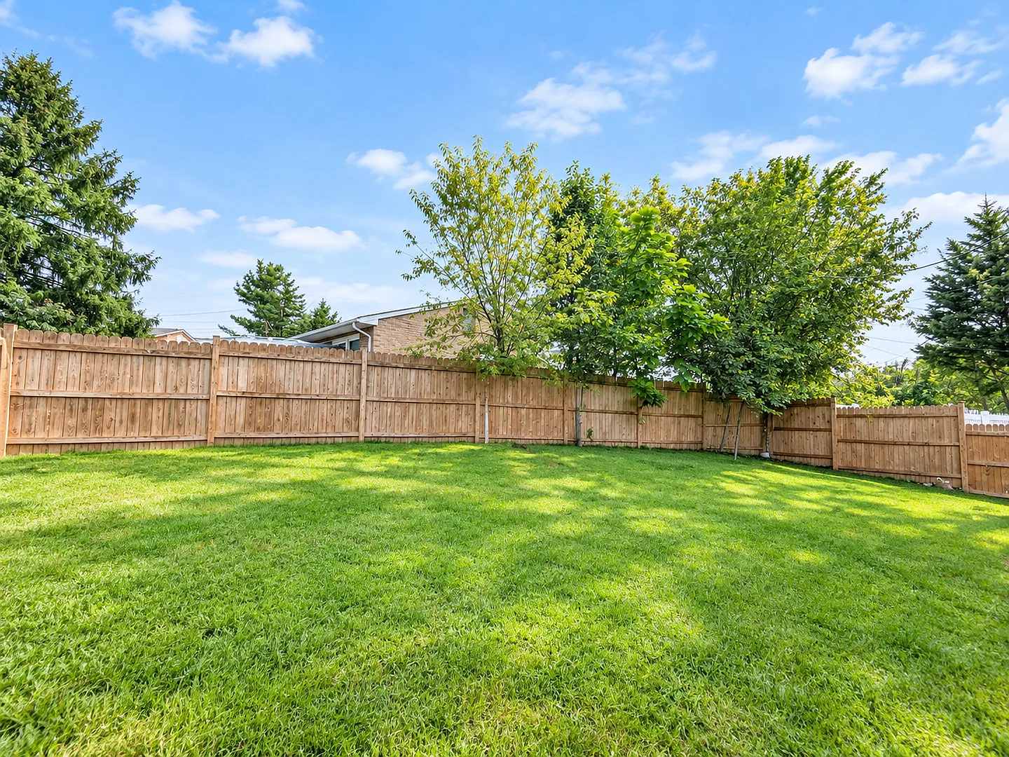 Single Family Home for Rent — Photo 2