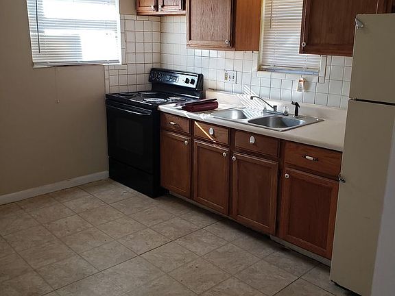 2nd image of 3646 Ohio Ave