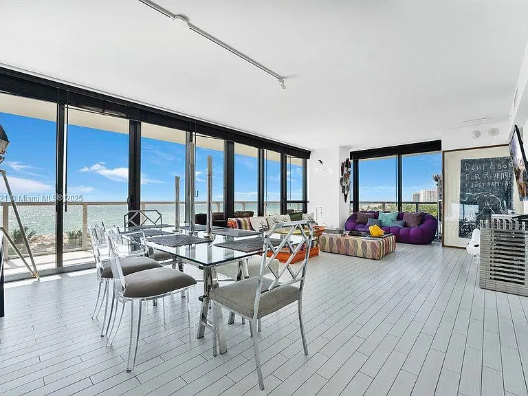 2201 Collins Ave #628 — Photo 3