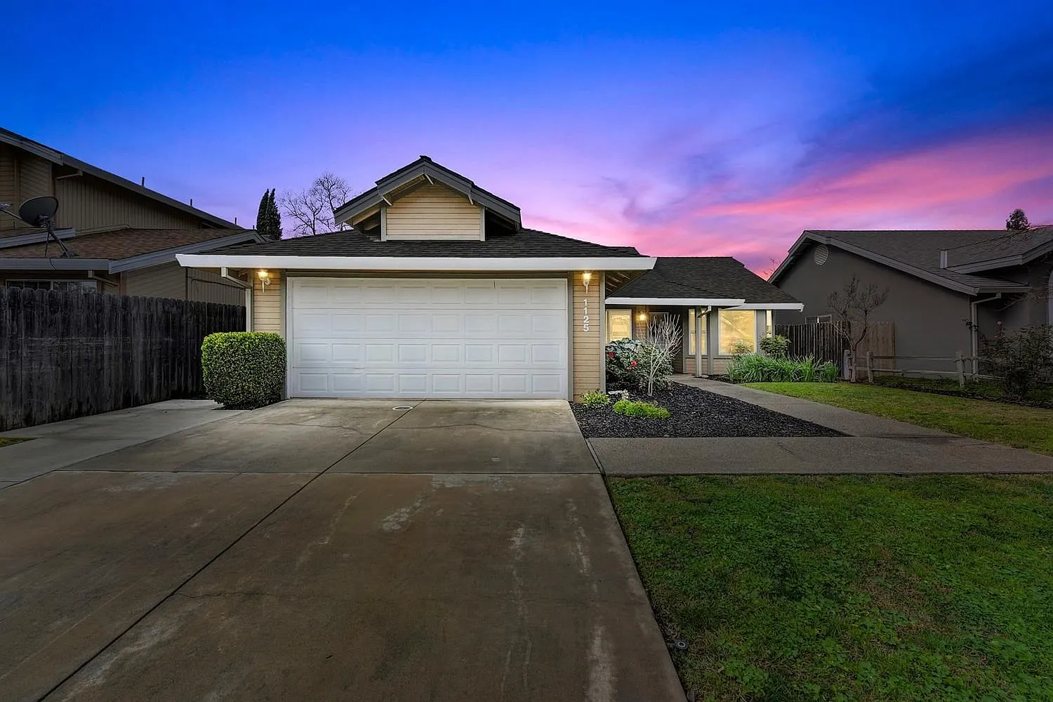 1125 Fallon Woods Way photo 1